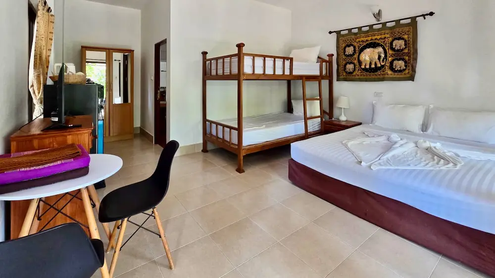 lamai-family-bungalow-bunk-bed lamai-family-bungalow-bunk-bed