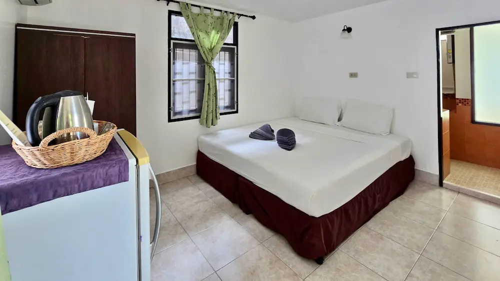 lamai-fan-bungalow-wide-bed lamai-fan-bungalow-wide-bed