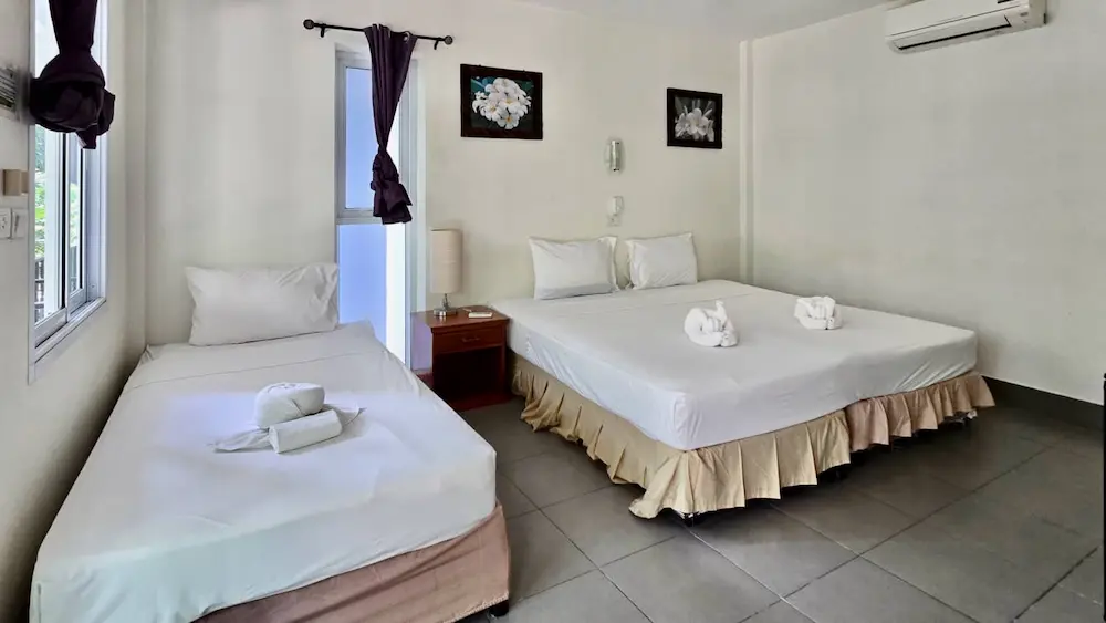 lamai-bungalow-ac-bed-3p