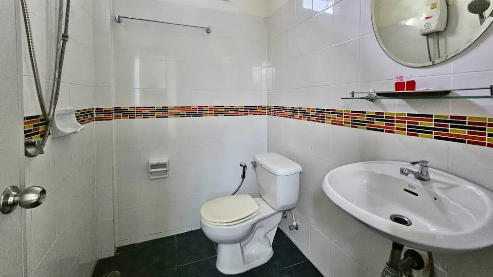 lamai-bungalow-ac-wc